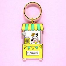 Load image into Gallery viewer, Lemonade stand cat keychain