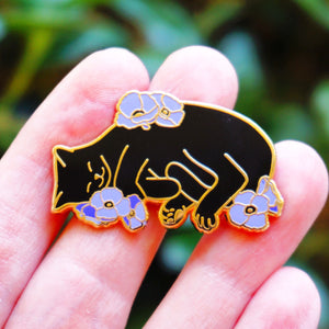 Charity pin for FIP research - black cat